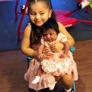 Meet your Posher, Ana